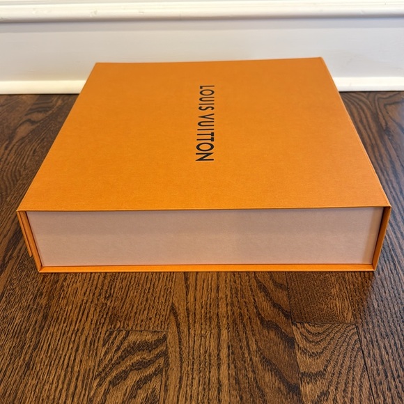 Louis Vuitton Gold Orange Blue Empty Shirt Gift Box Ribbon Gift Receipt Tag - Picture 10 of 13